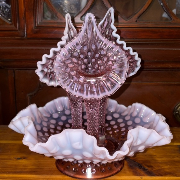 Vintage Fenton lilac Opalescent Hobnail Epergne - Picture 2 of 6